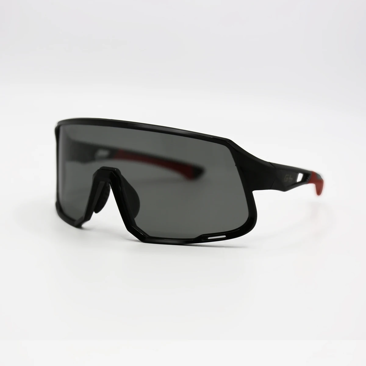 Exploring the Primary Advantages of Polycarbonate Material for Outdoor Sports Eyewear
