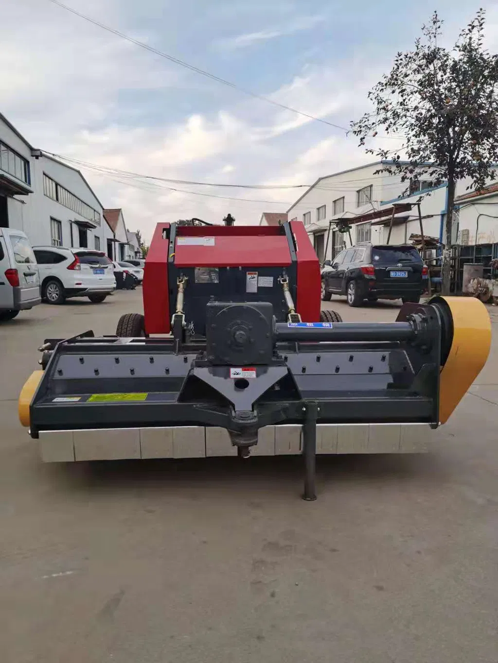 Pick-up Width 120cm Self-Propelled Baler Machine Mini Round Baler